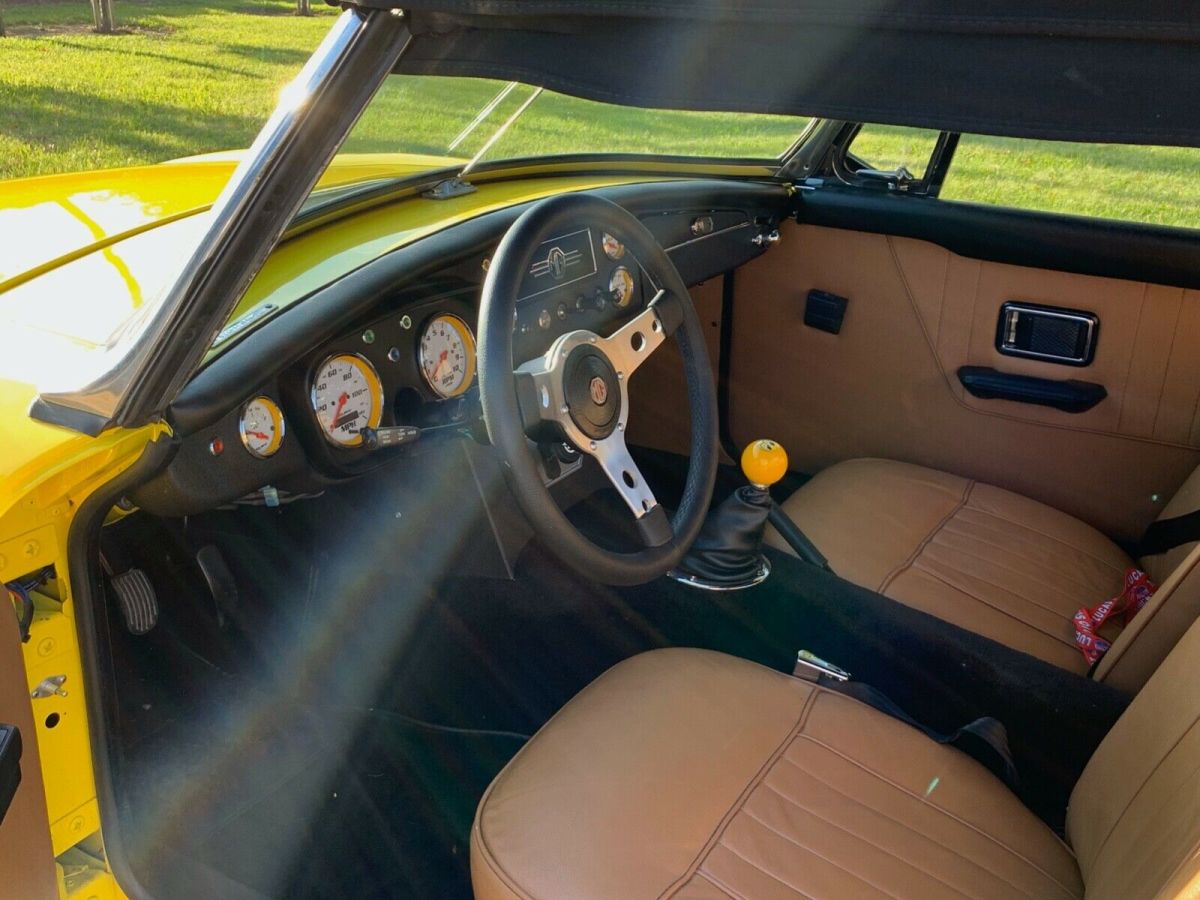 1975 MG MGB - photo 7