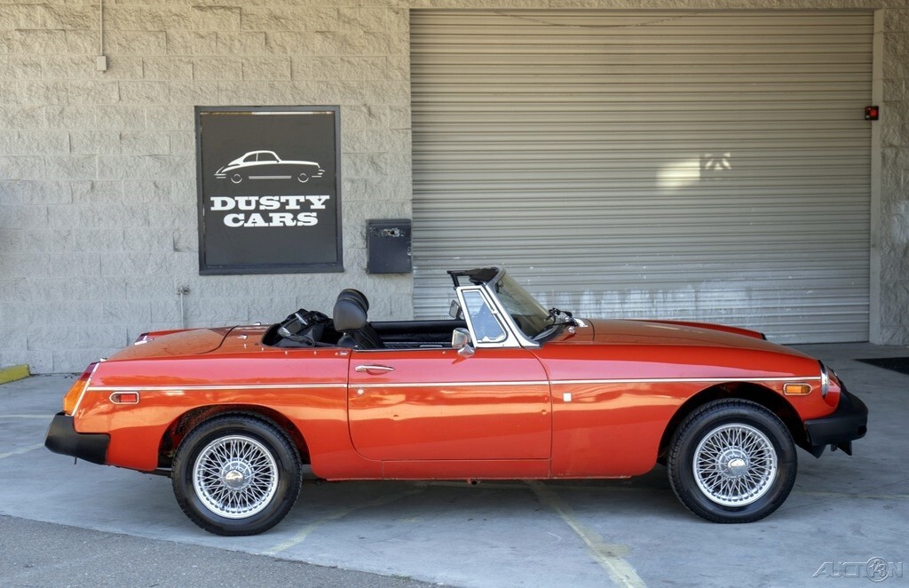 1975 MG MGB Roadster - photo 6