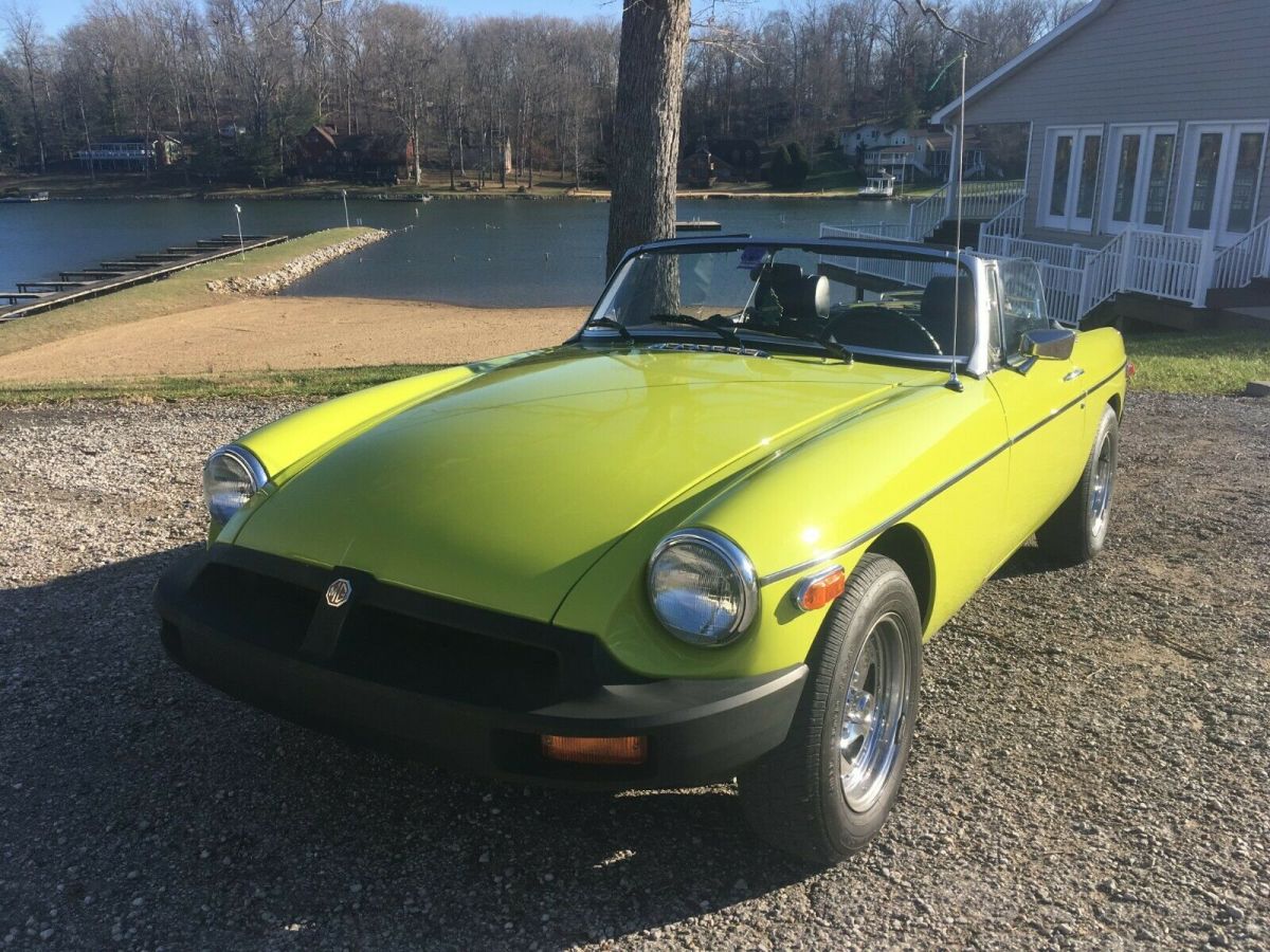 1975 MG MGB Standard - photo 2