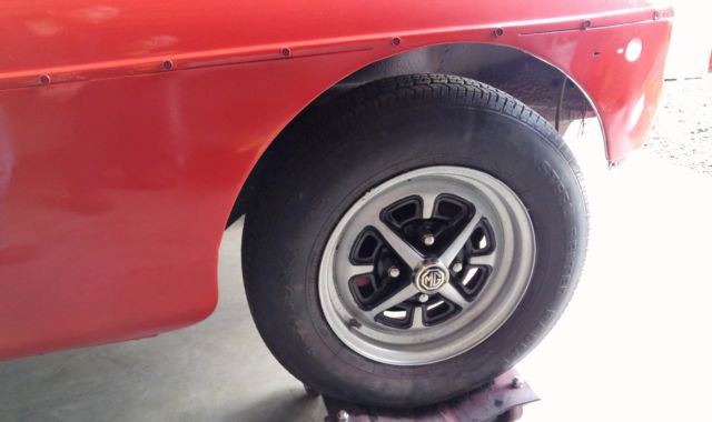 1975 MG MGB - photo 2