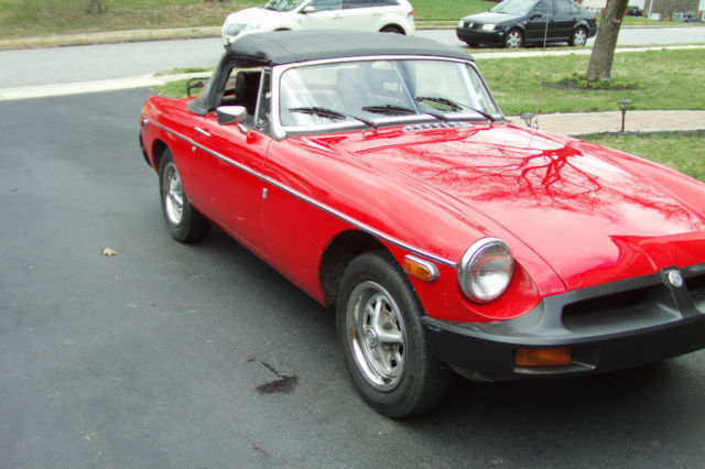 1975 MG MGB CONVERTIBLE - photo 2