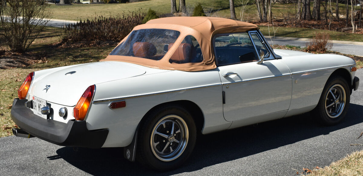 1975 MG MGB Convertible 4 Speed Low Mileage - photo 5
