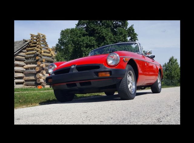 1975 MG MGB - photo 2