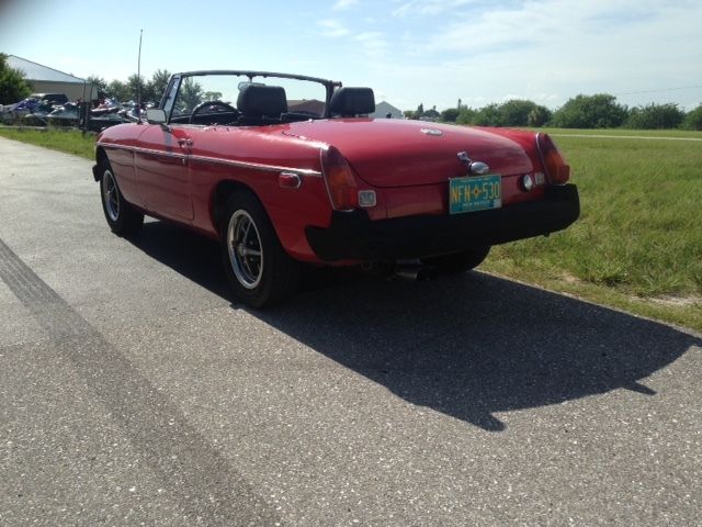 1975 MG MGB - photo 2