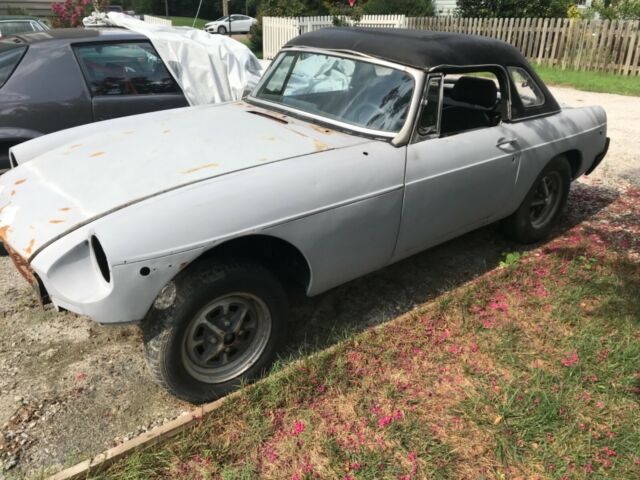 1975 MG MGB