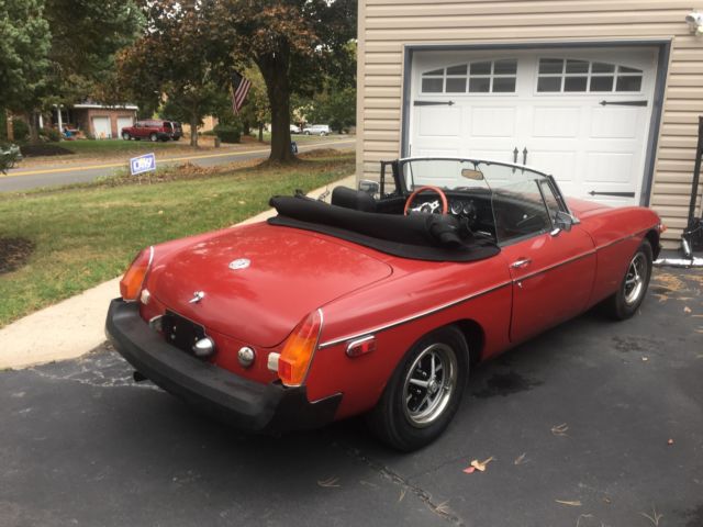 1975 MG MGB - photo 2