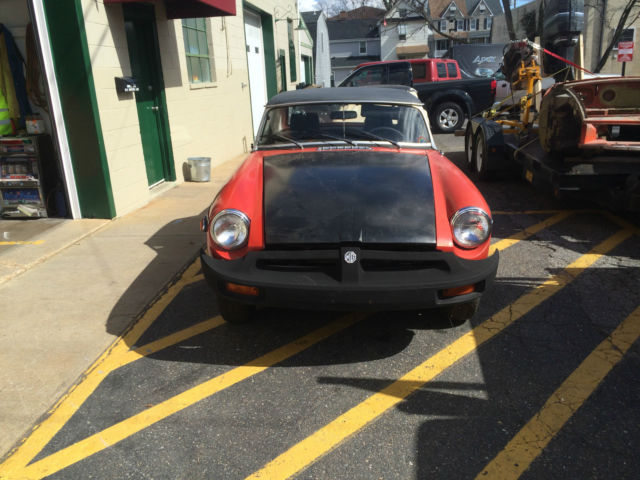 1975 MG MGB - photo 2
