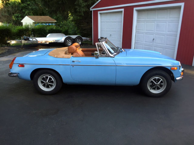 1975 MG MGB Roadster - photo 4