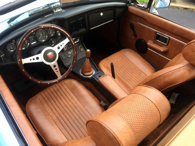 1975 MG MGB Roadster - photo 6