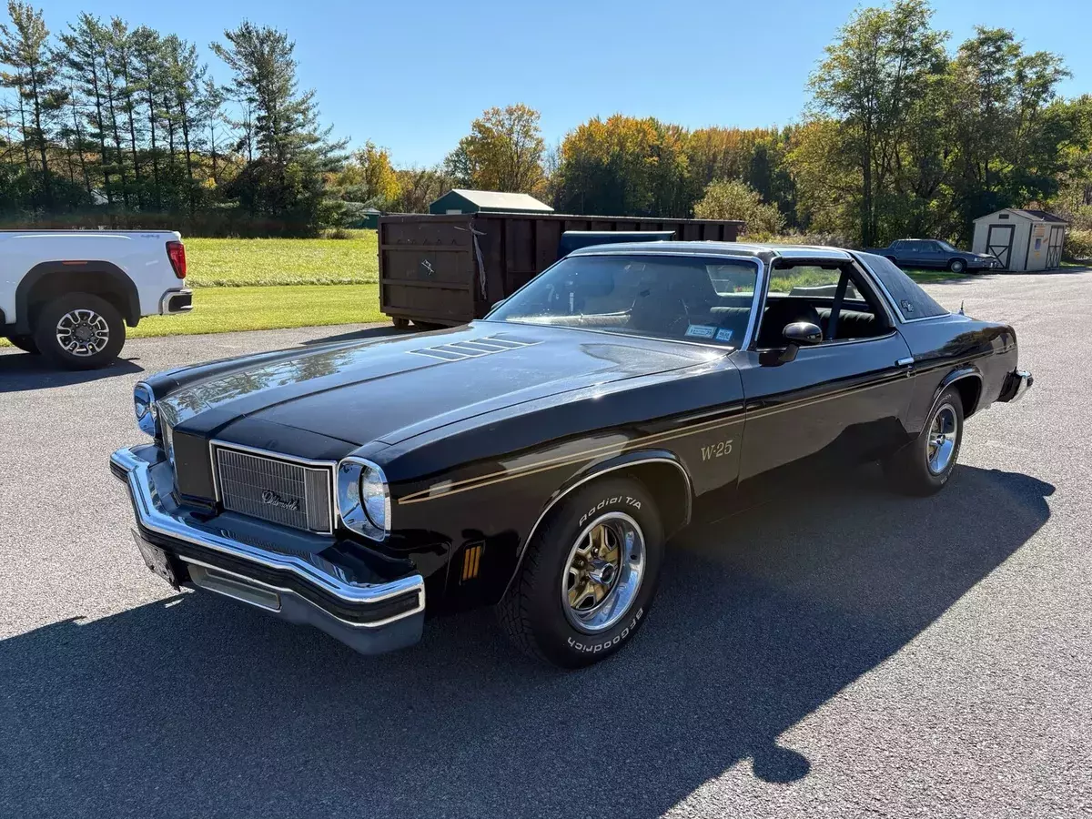 1975 Oldsmobile Cutlass Black Hurst Olds W-25 1975 Oldsmobile Cutlass Hurst Olds W-25