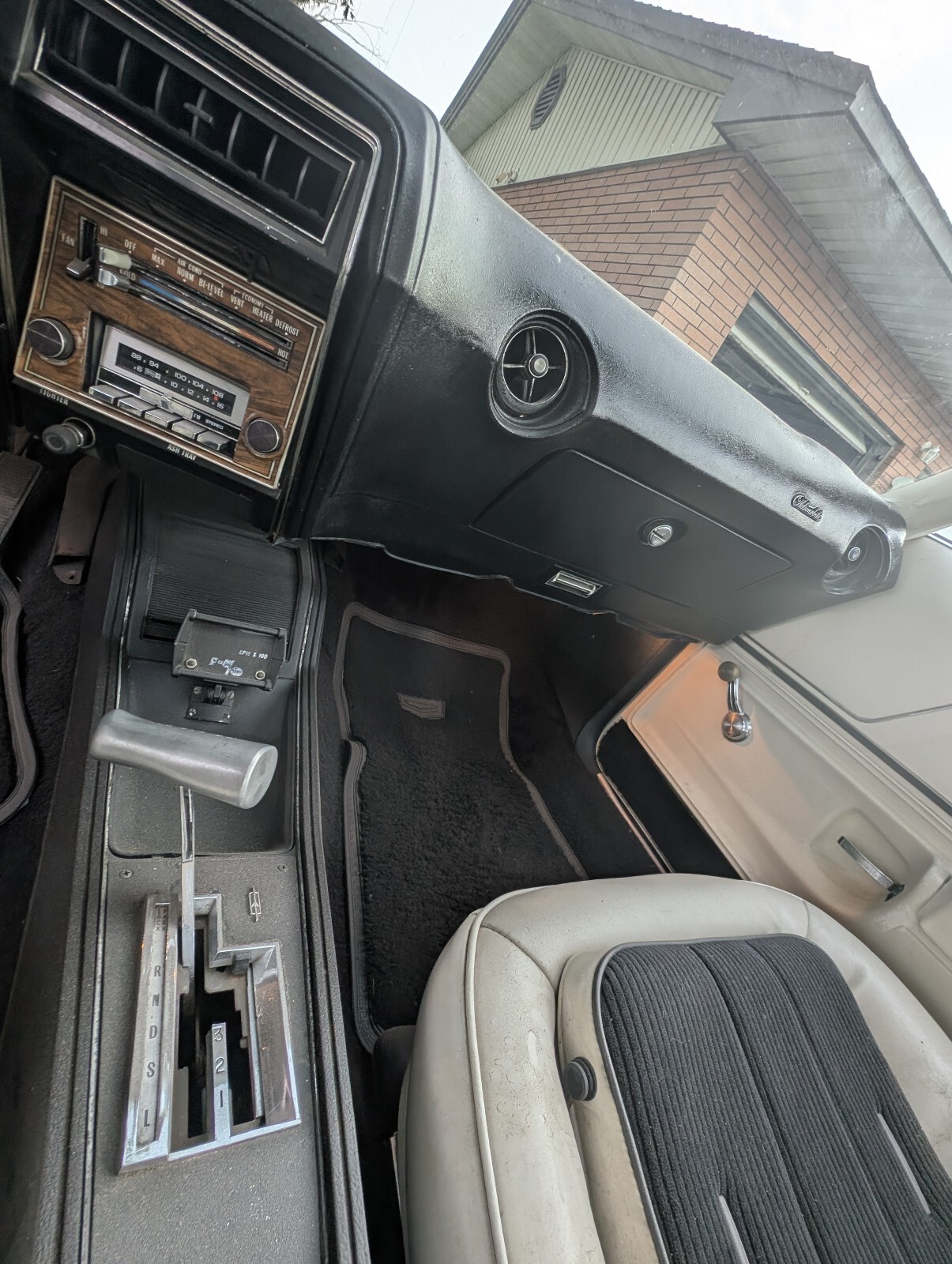 1975 Oldsmobile Cutlass Hurst Olds W30 - photo 10