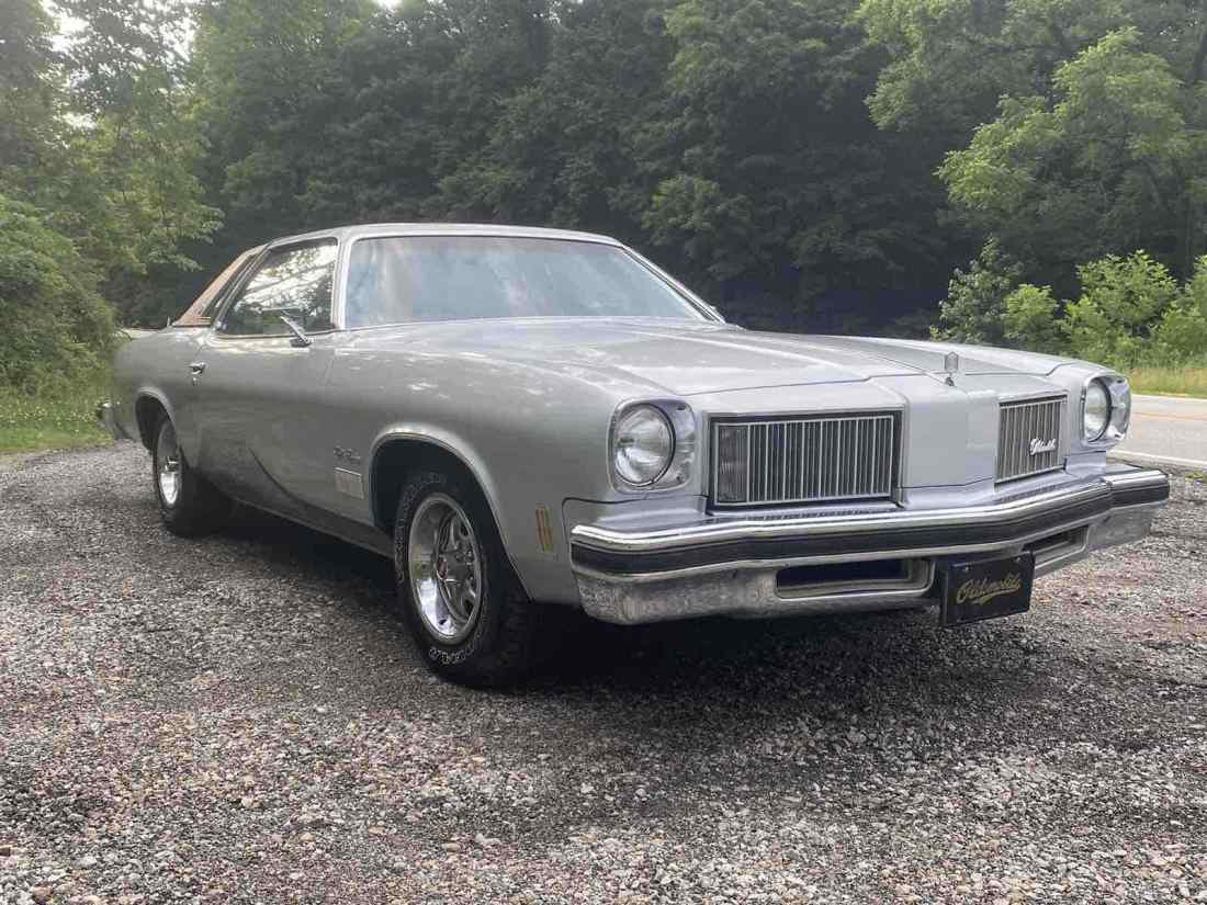 1975 Oldsmobile Cutlass Suspreme - photo 2
