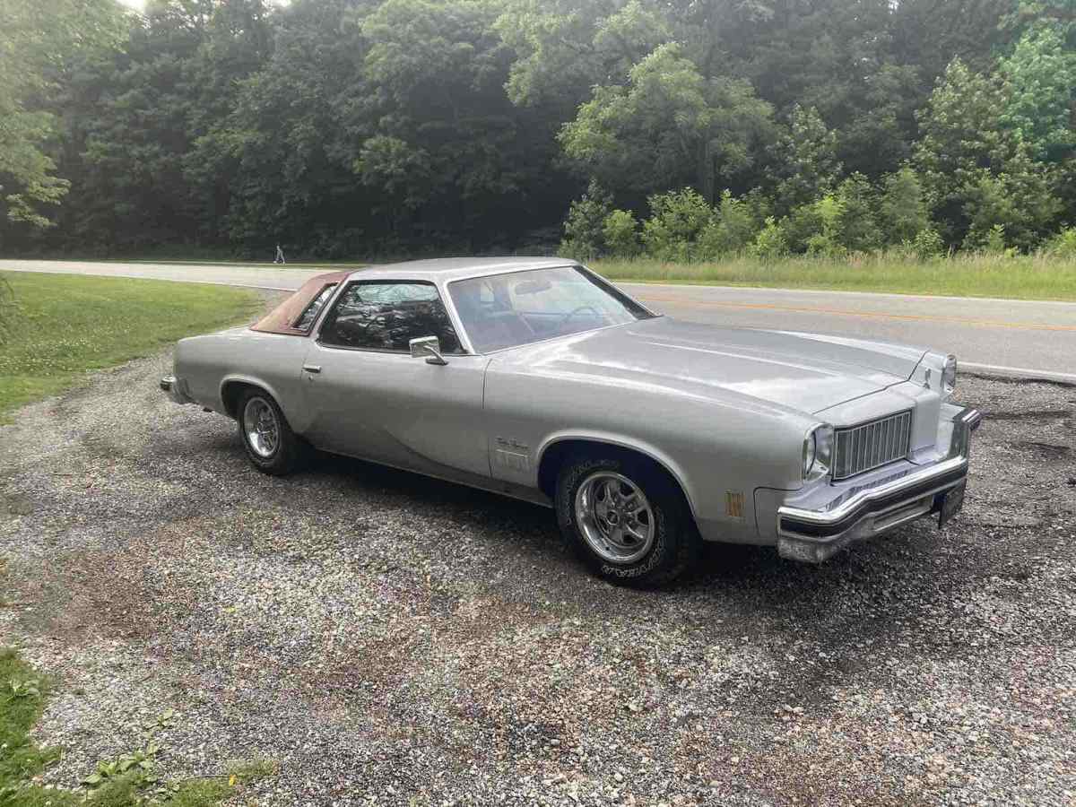 1975 Oldsmobile Cutlass Supreme Classic - photo 4
