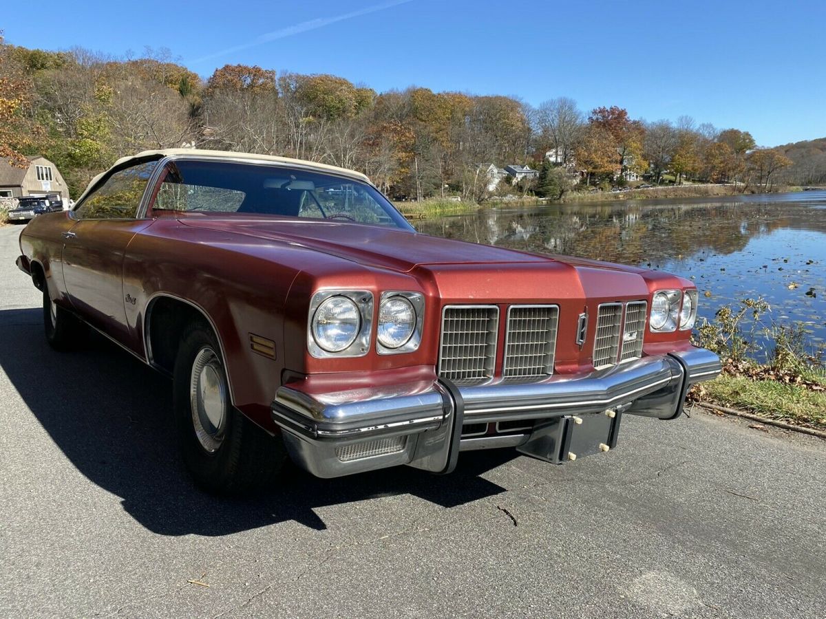 1975 Oldsmobile Delta 88 Convertible Red RWD Automatic royale convertible 1975 Oldsmobile Delta 88 royale convertible