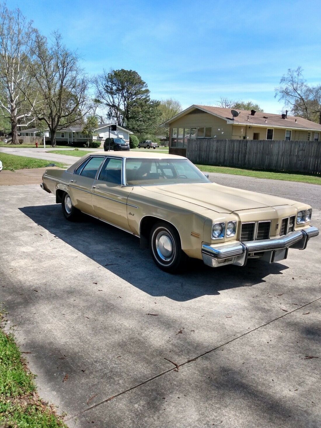 1975 Oldsmobile Delta 88 - photo 2