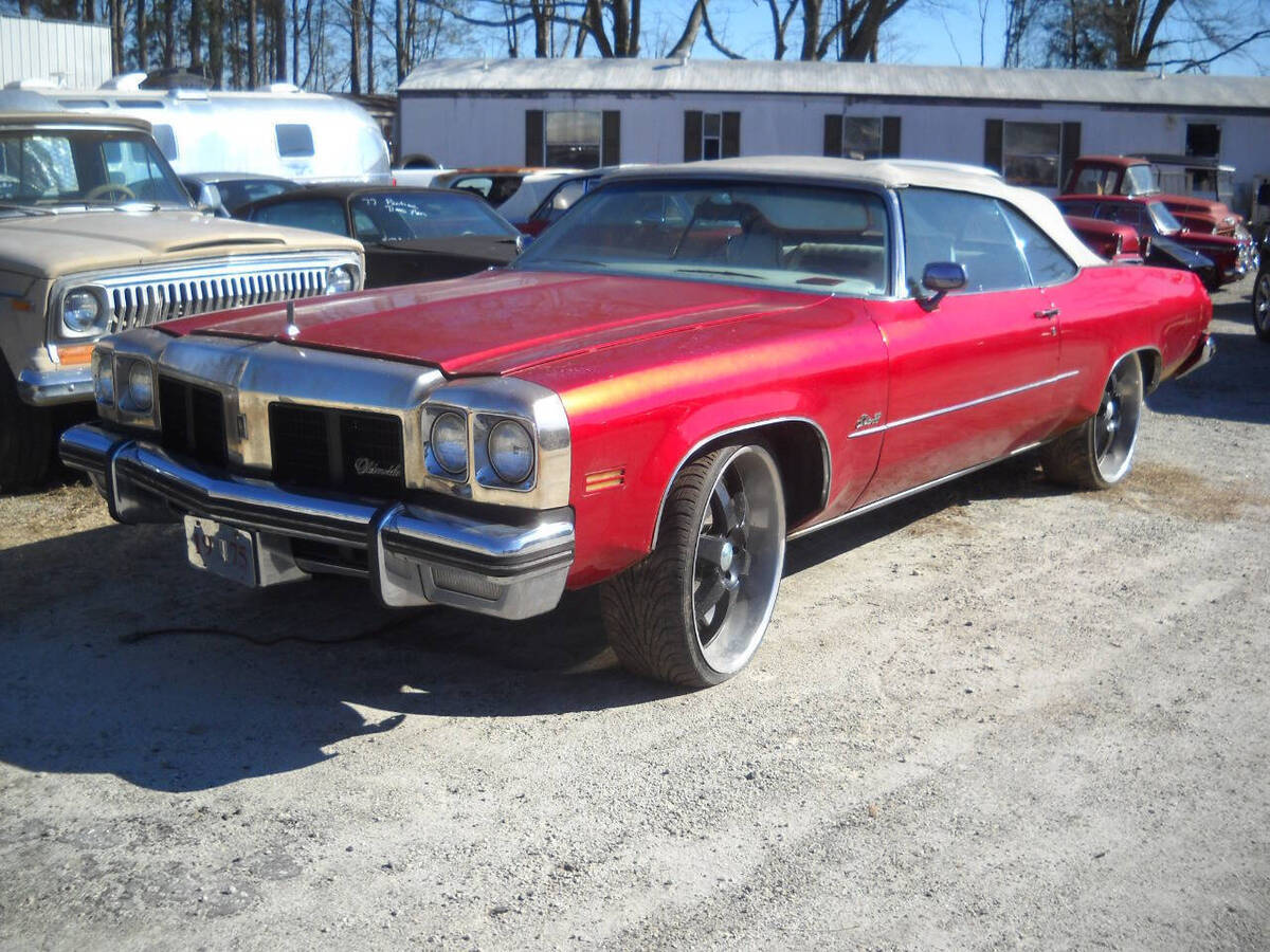 1975 Oldsmobile Eighty-Eight Convertible - photo 13