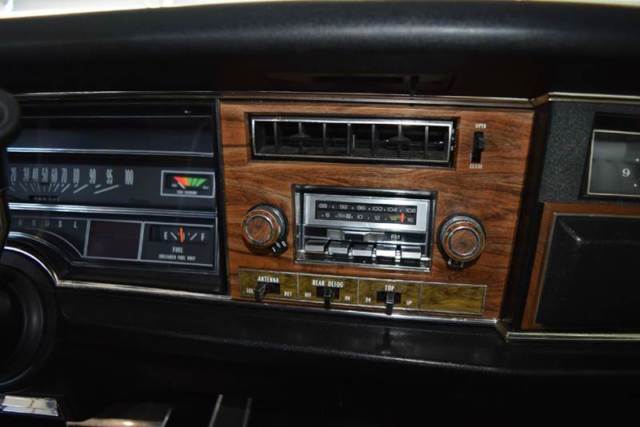 1975 Oldsmobile Delta Eighty-Eight Royale -- - photo 11