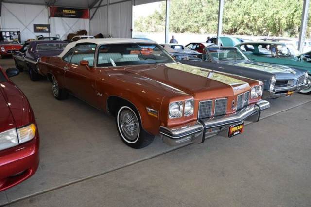 1975 Oldsmobile Delta Eighty-Eight Royale -- - photo 3