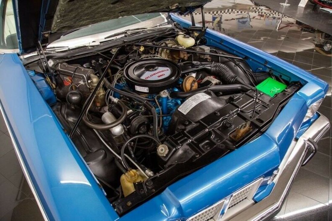1975 Oldsmobile Delta Royal 88 Convertible - photo 12