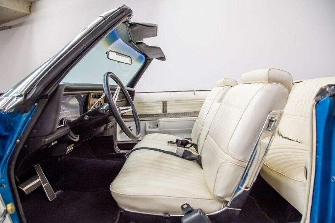 1975 Oldsmobile Delta Royal 88 Convertible - photo 9