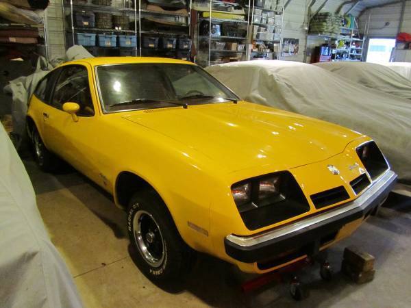 1975 Oldsmobile Starfire (Similar to: Monza, Skyhawk, Starfire, Sunbird, Vega) 1975 Oldsmobile Starfire