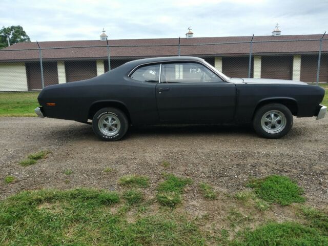 1975 Plymouth Duster