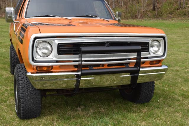 1975 Plymouth Other Pickups - photo 2