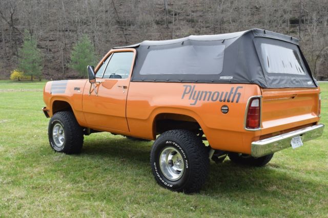 1975 Plymouth Other Pickups - photo 4