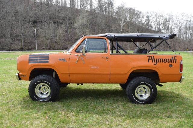 1975 Plymouth Other Pickups - photo 6