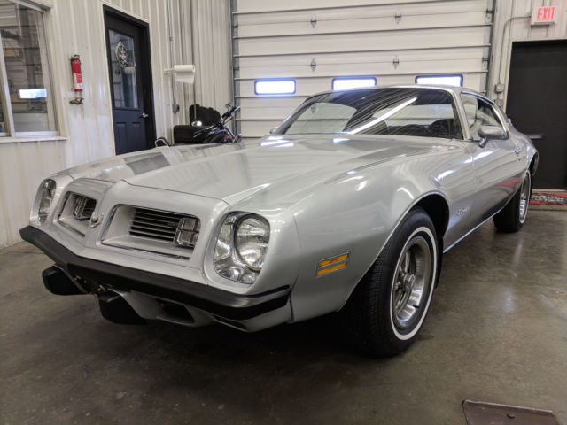 1975 Pontiac Firebird esprit - photo 4
