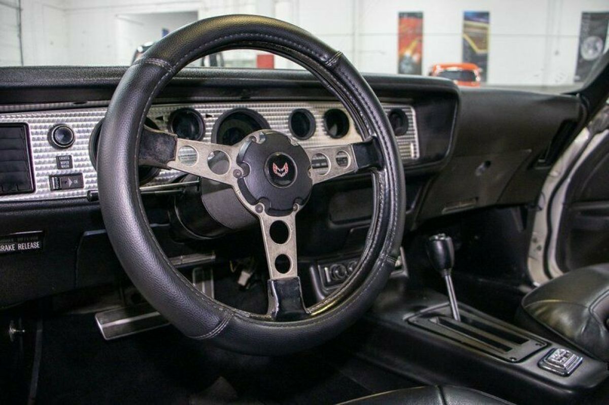 1975 Pontiac Trans Am - photo 12