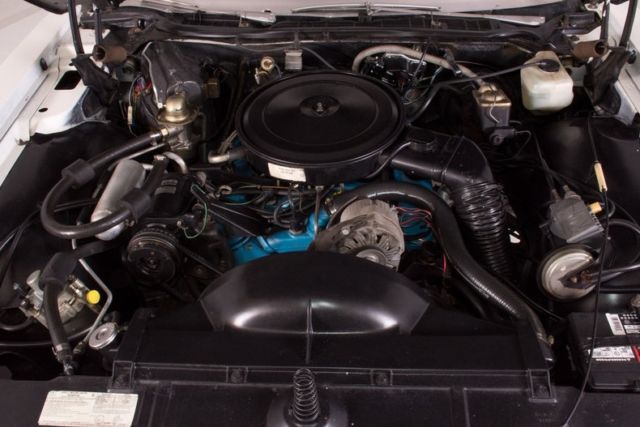 1975 Pontiac Grand Ville Brougham - photo 4