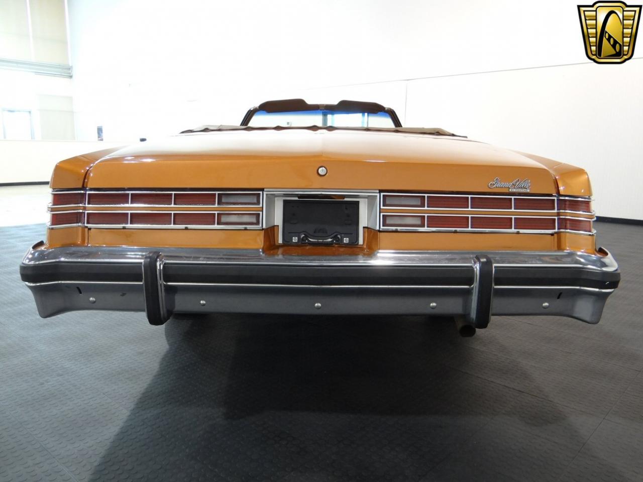1975 Pontiac Grand Ville Brougham - photo 10