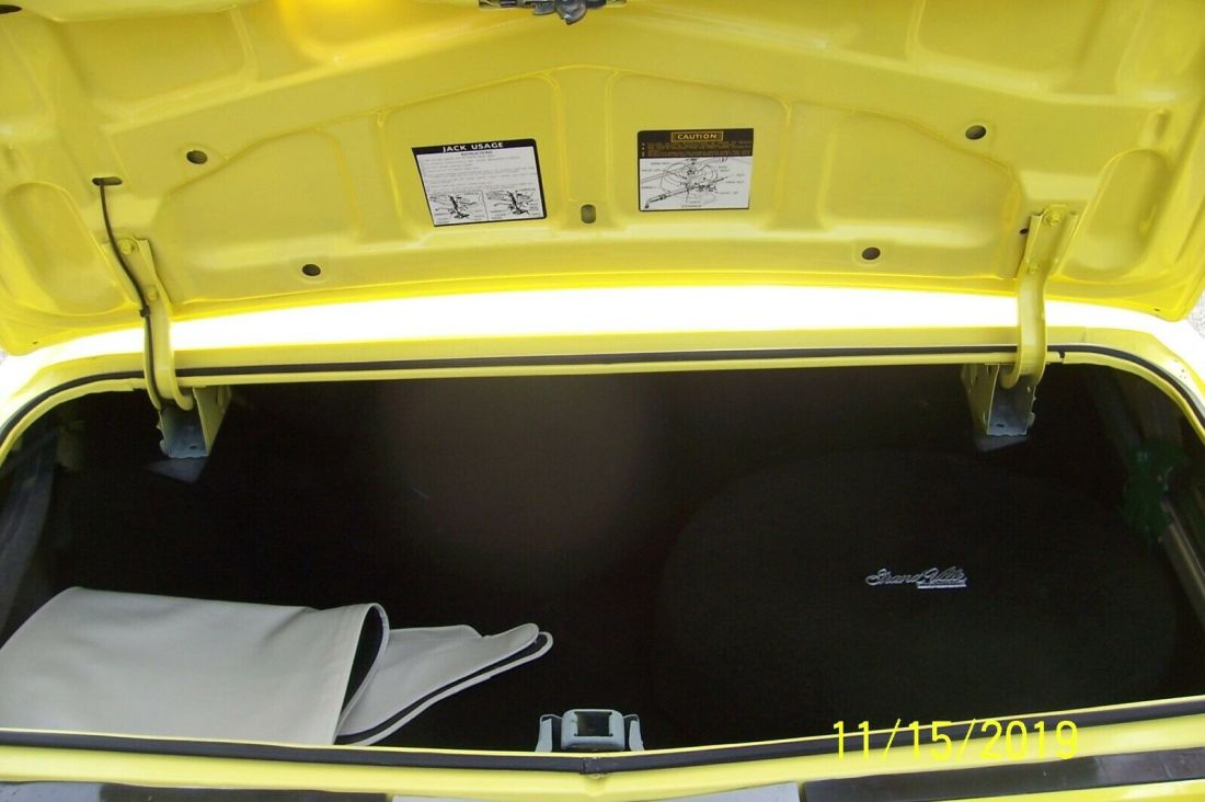1975 Pontiac Grandville - photo 12