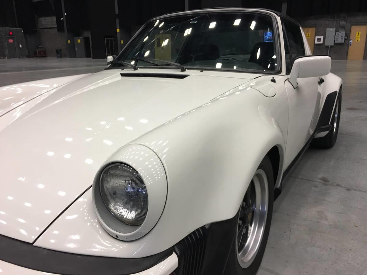 1975 Porsche 911 Targa Wide Body - photo 2
