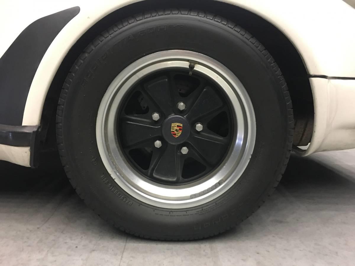 1975 Porsche 911 Targa Wide Body - photo 9
