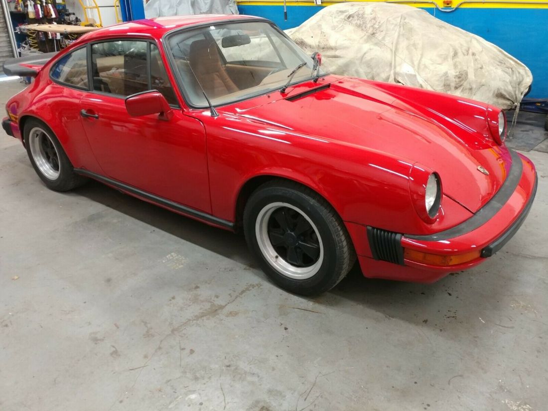 1975 Porsche 911 Coupe - Guards Red. Really Nice Exterior and Interior. 1975 Porsche 911 Coupe