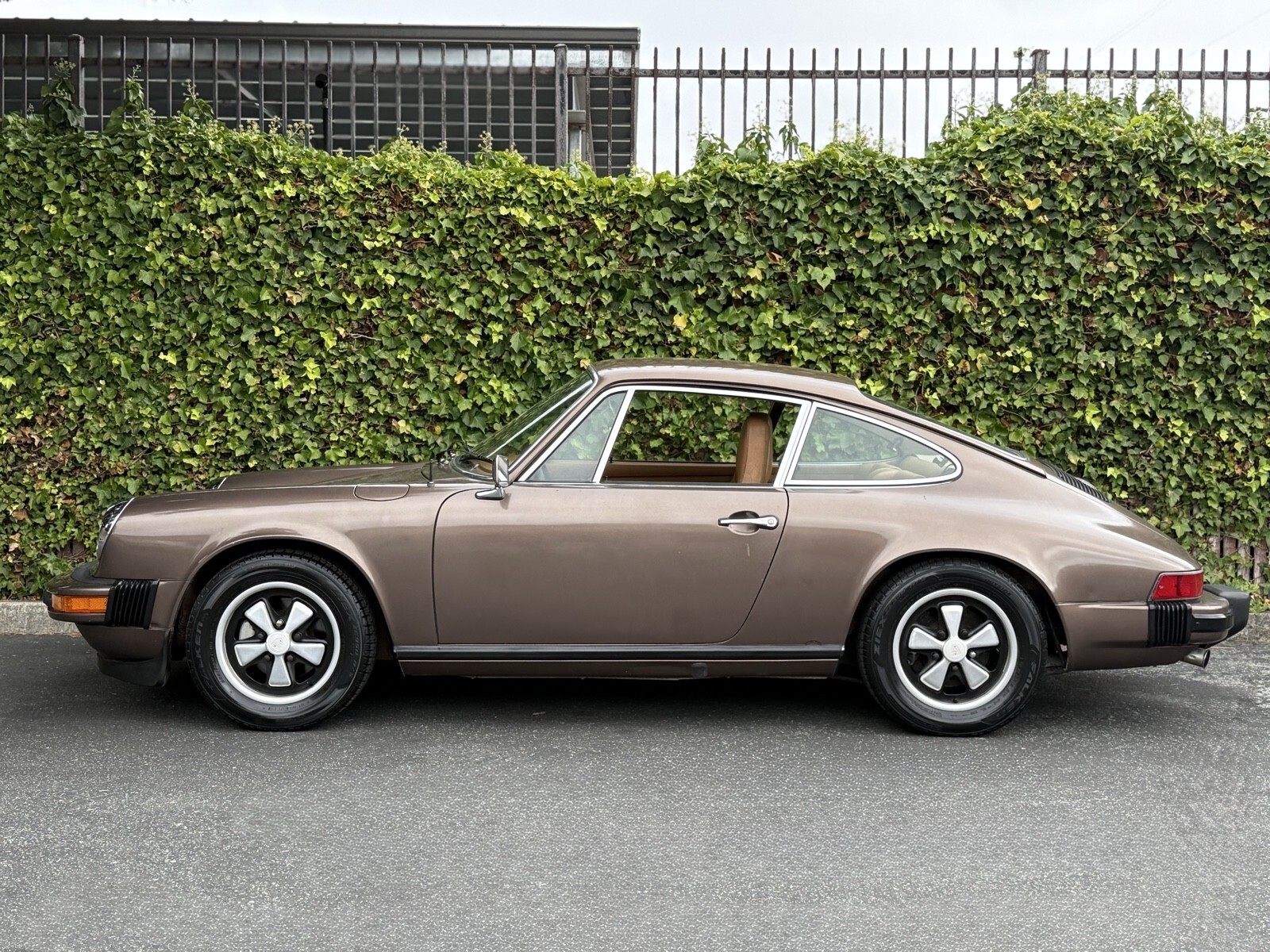 1975 Porsche 911 - photo 7