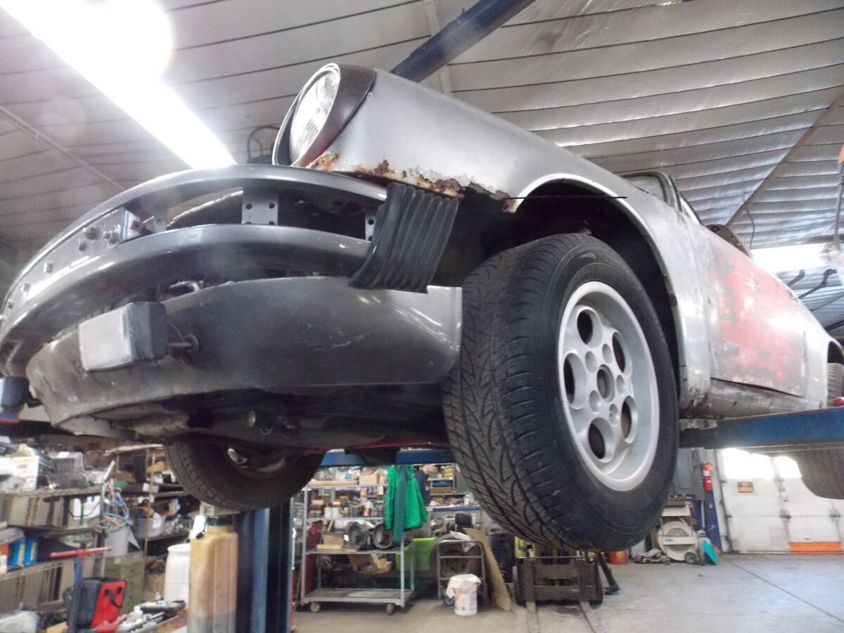 1975 Porsche 911 - photo 11