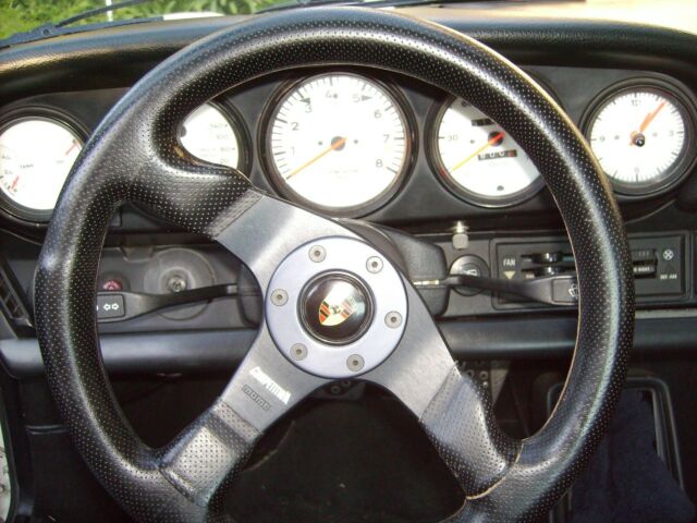 1975 Porsche 911 - photo 11