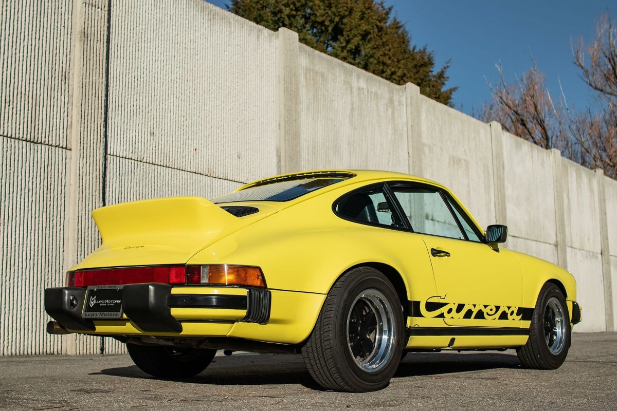 1975 Porsche 911 - photo 2