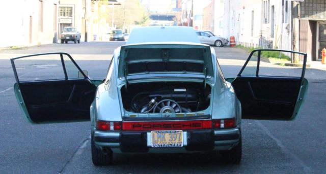 1975 Porsche 911 1975 911S sunroof coupe - photo 4