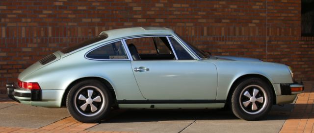 1975 Porsche 911 1975 911S sunroof coupe - photo 6