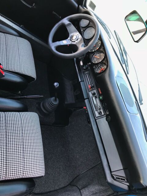 1975 Porsche 911 - photo 9