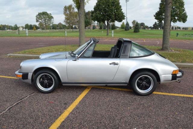 1975 Porsche 911 911S - photo 6