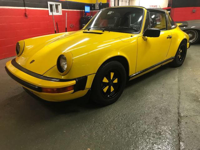 1975 Porsche 911 S Targa - photo 2