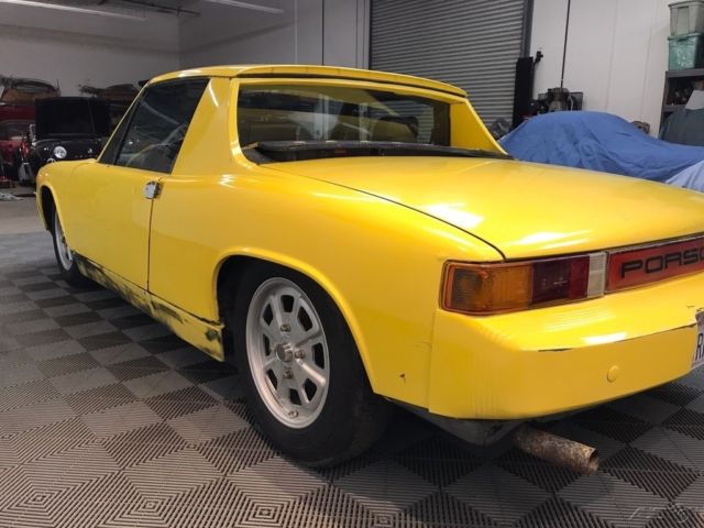 1975 Porsche 914 2.0 TARGA. 5-SPEED, MAHLE ALLOY WHEELS. - photo 9