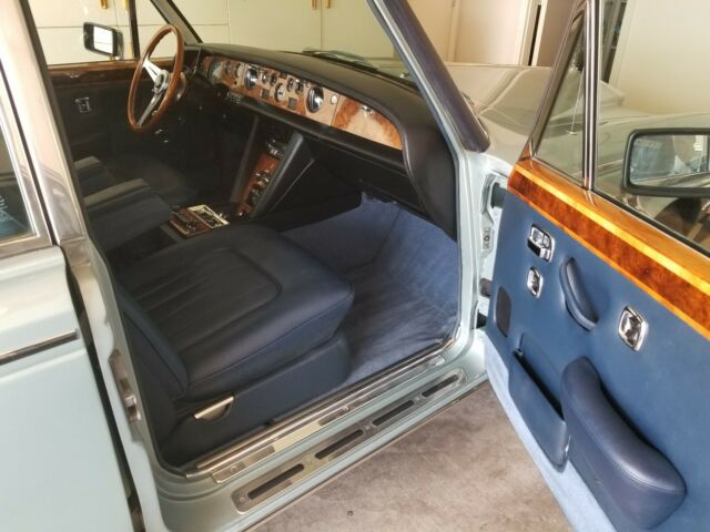 1975 Rolls-Royce Silver Shadow - photo 8
