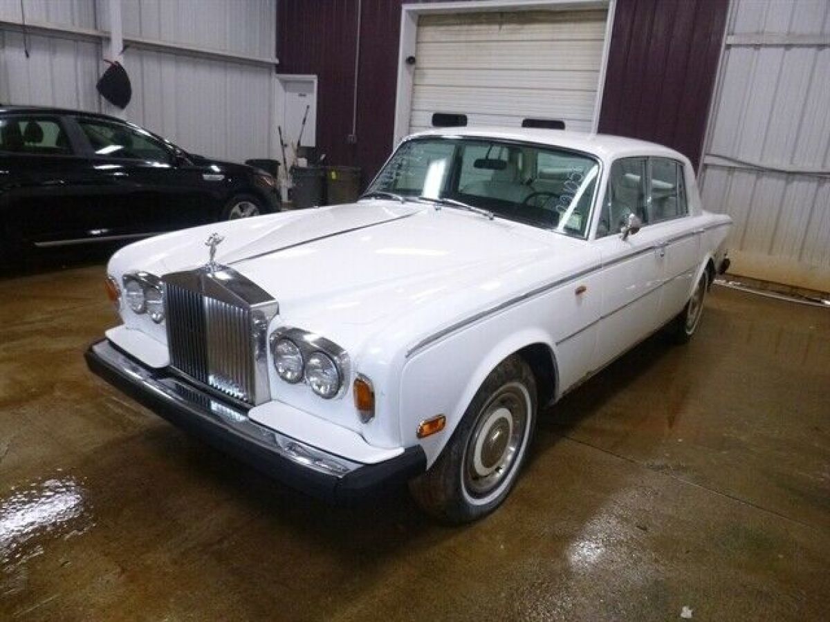 1975 Rolls-Royce Silver Shadow - photo 2