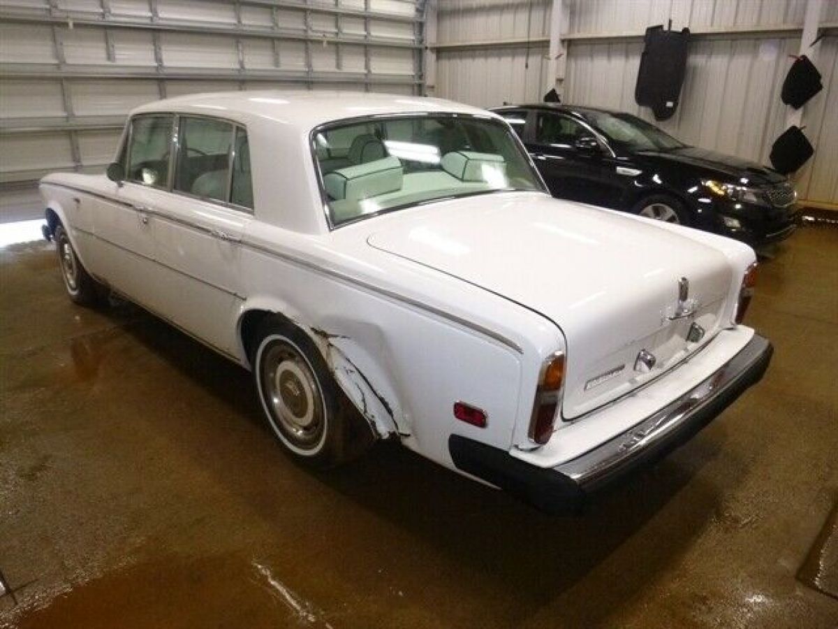 1975 Rolls-Royce Silver Shadow - photo 3